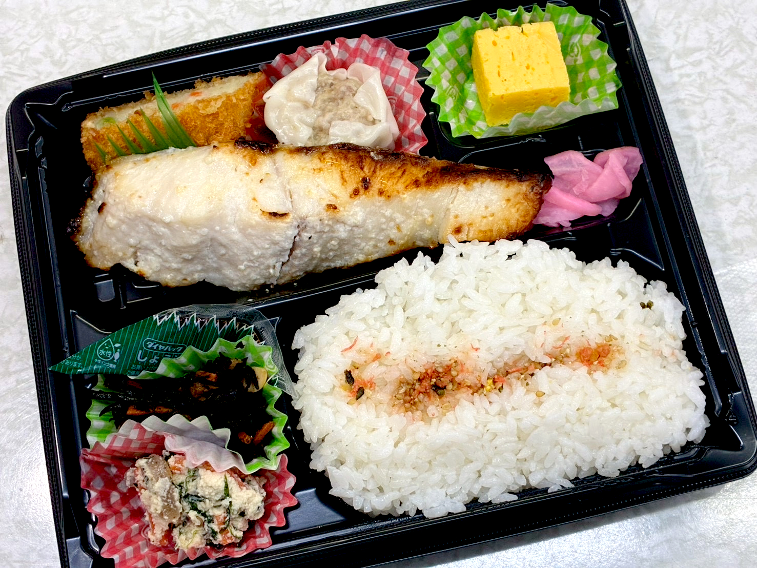 サバの照り焼き弁当
