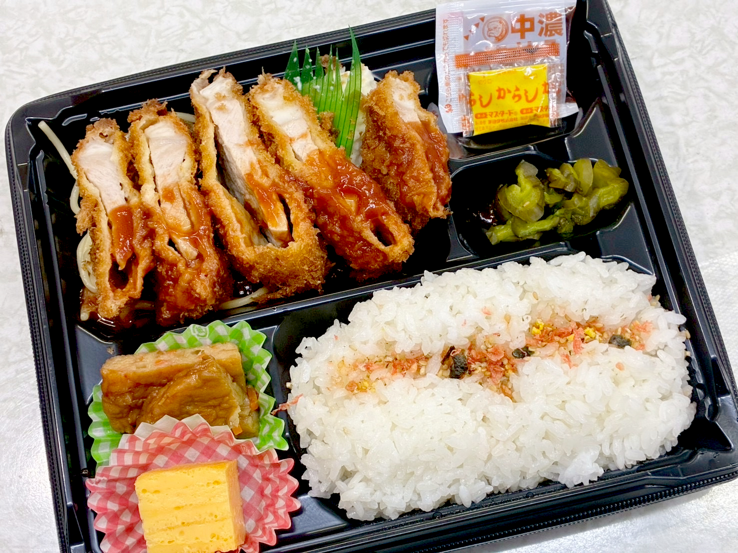 ロースカツ弁当