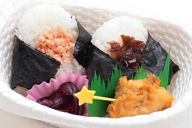 ピラフとチキンソテー